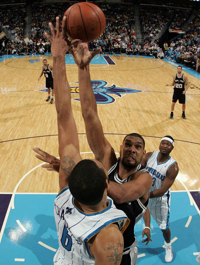 低点冲三 低点冲三