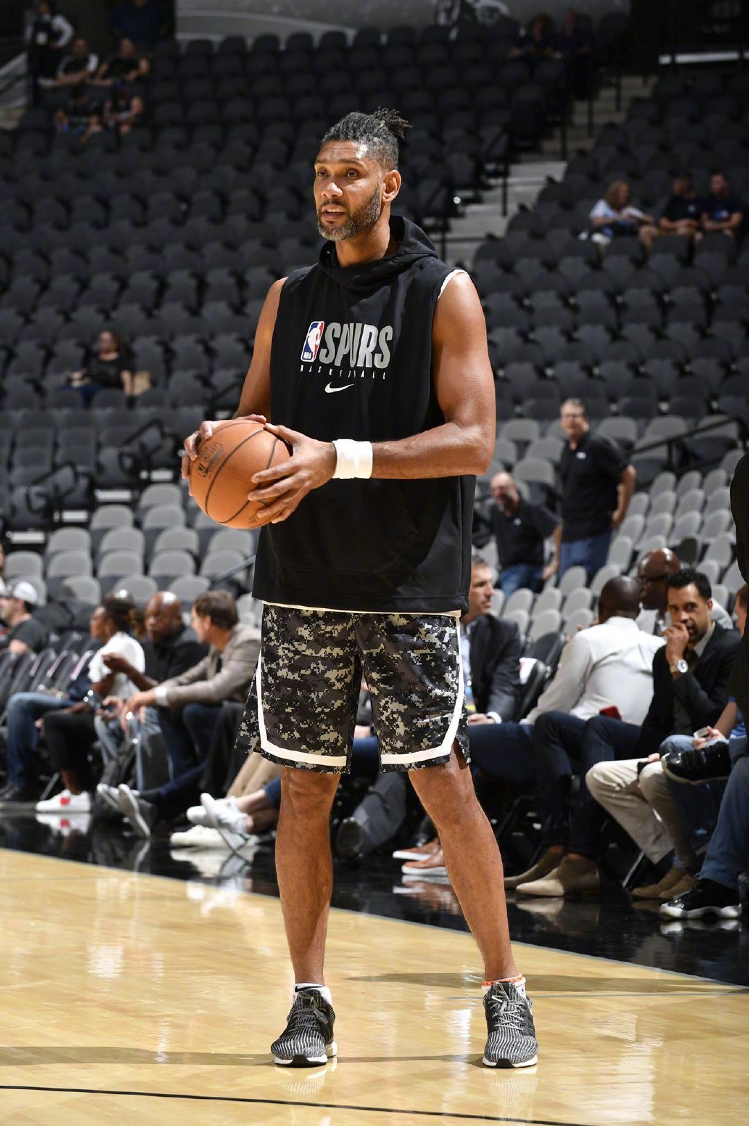 下路二塔前 下路二塔前